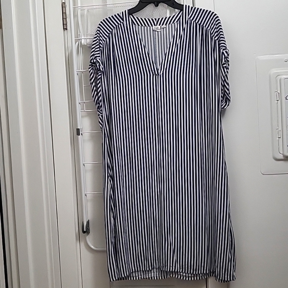 Gap large navy striped dress